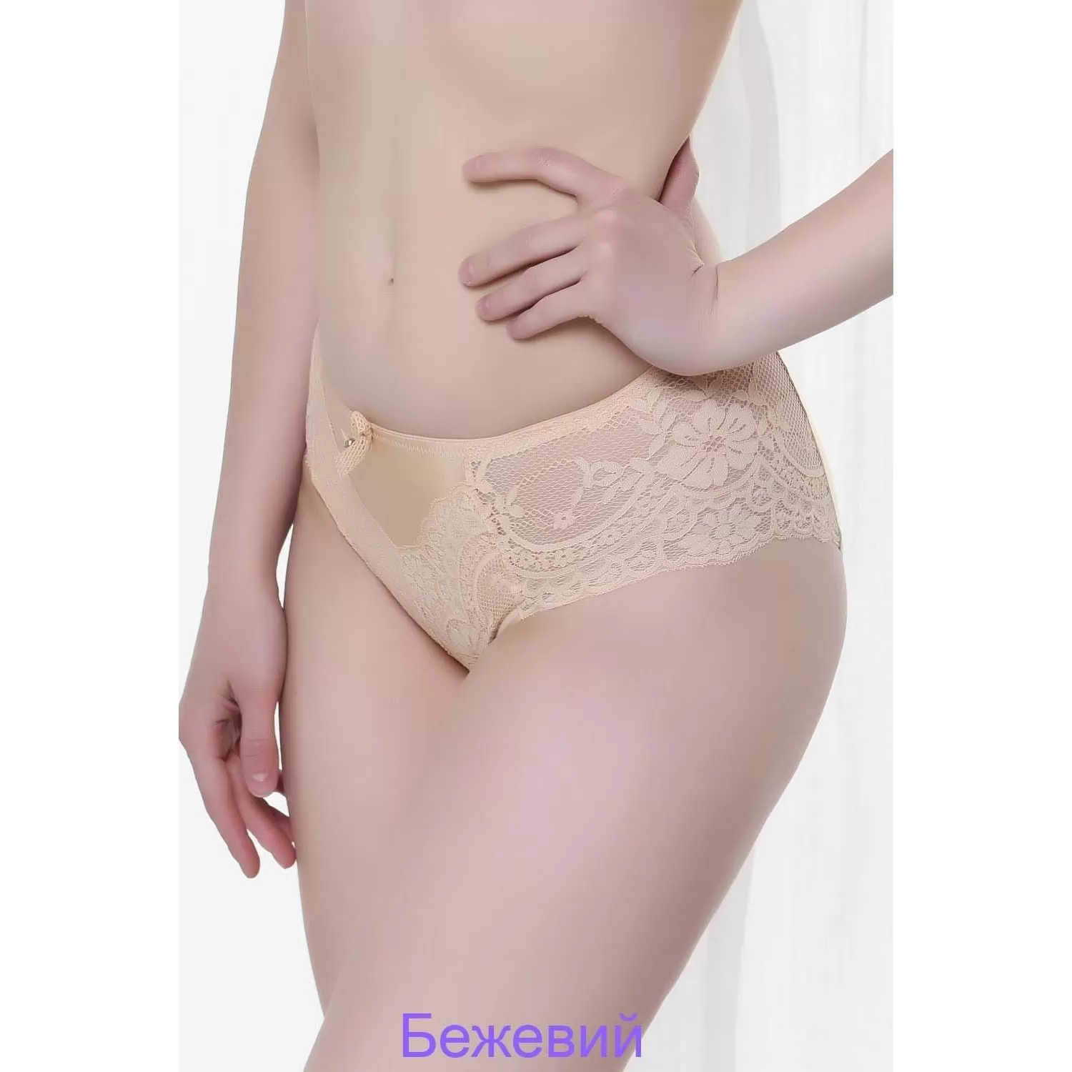 Үлкен кеудесі бар аналармен порно