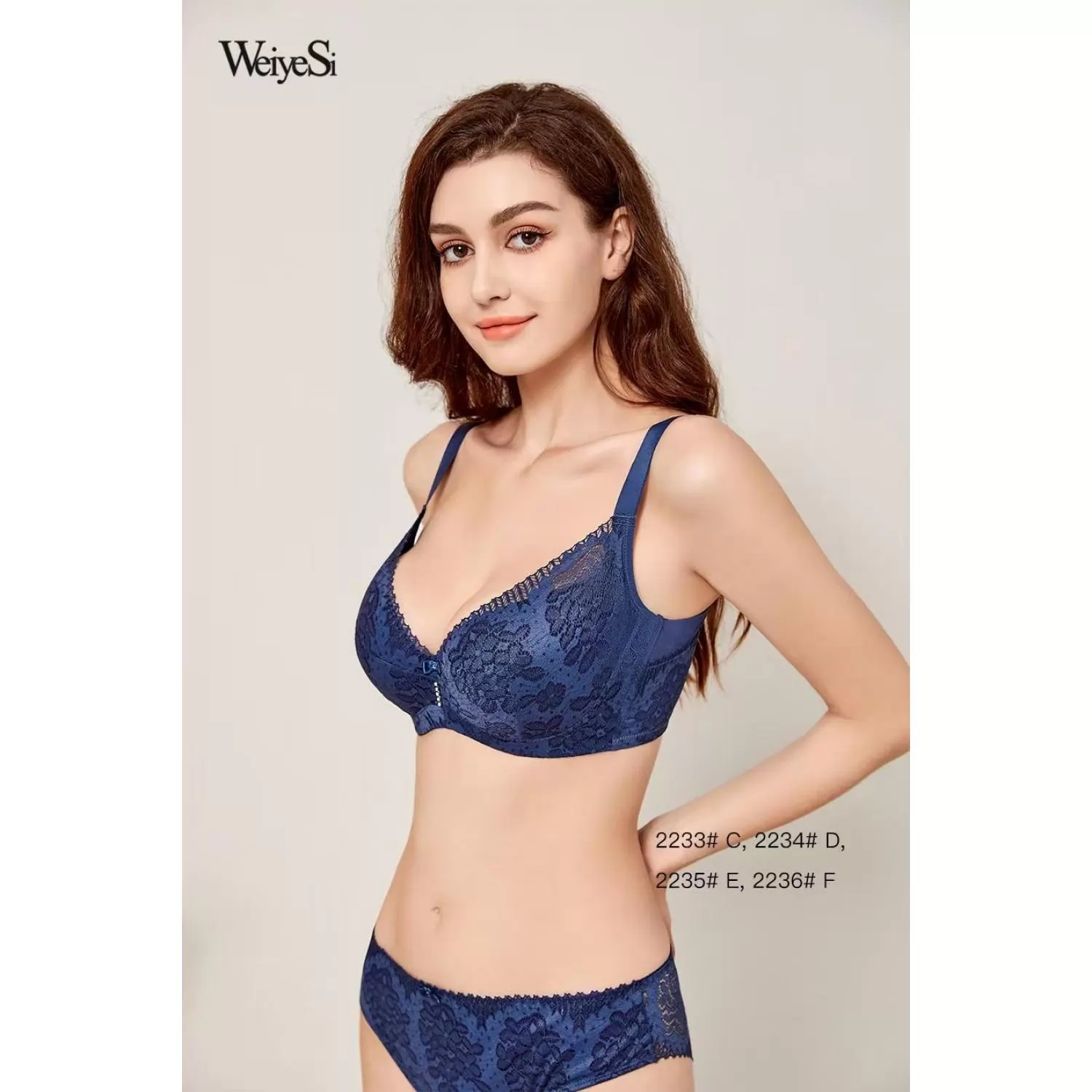 Ретро рогон порно Қырымдағы жағажайдағы сиськи