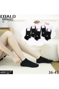 Стрейчеві жіночі шкарпетки Coalo короткі Арт.: BM6682 / Чорний /