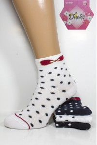 Стрейчевые женские носки DUCKS SOCKS средней высоты Арт.:8005.60-7 / Горошек+ вишневый бантик /